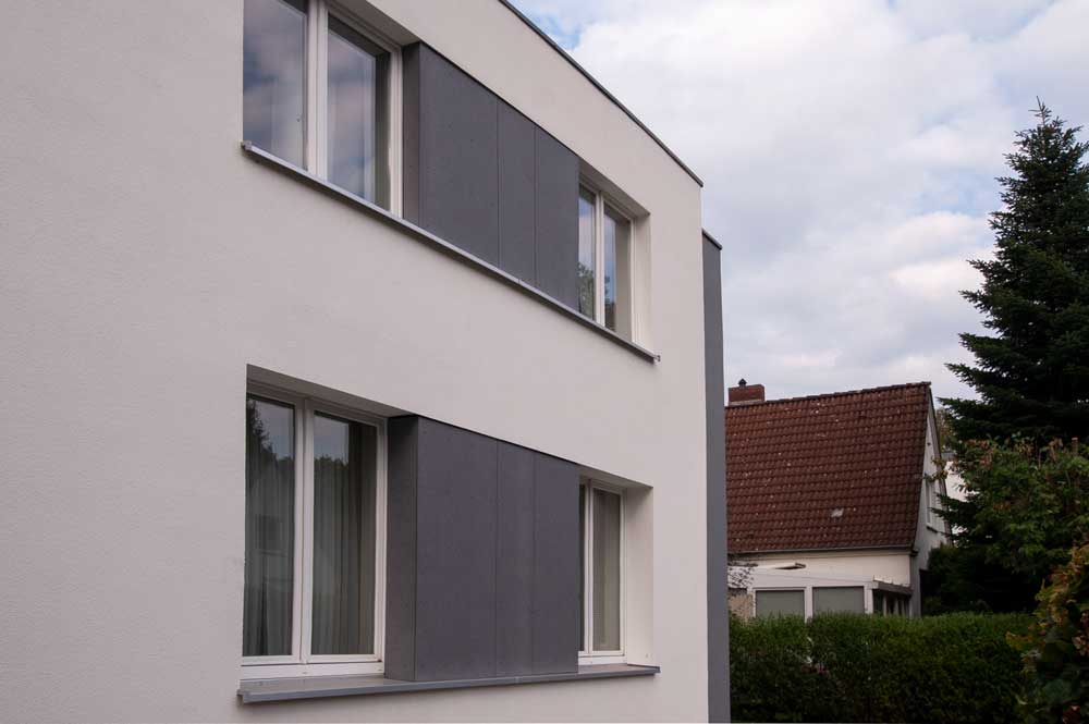Fassadendetail mit Faserzementplatten